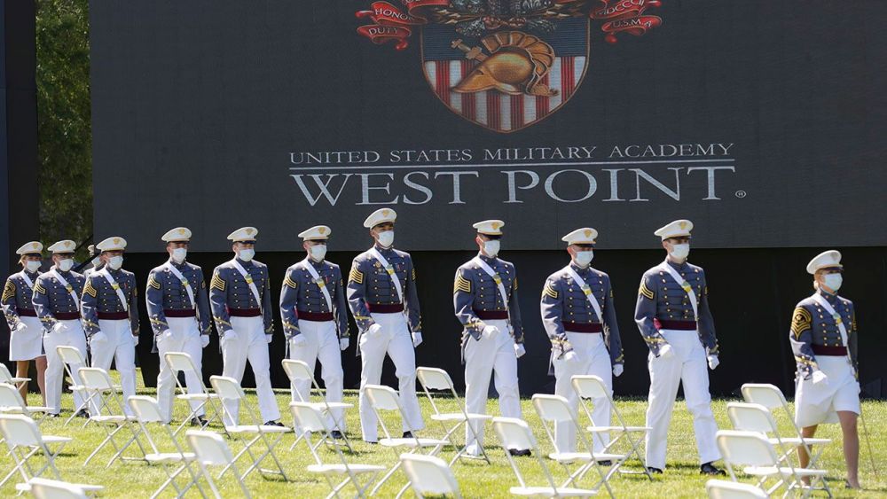 Phải Chăng Sinh Viên Bị Loại Từ Đại Học West Point Dễ Dàng Được Harvard Tiếp Nhận?