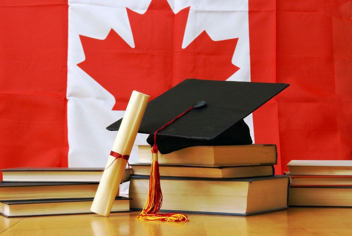 Thách Thức Và Cơ Hội Cho Sinh Viên Quốc Tế Về Quyết Định Ở Lại Canada Sau Khi Hoàn Thành Chương Trình Cao Học