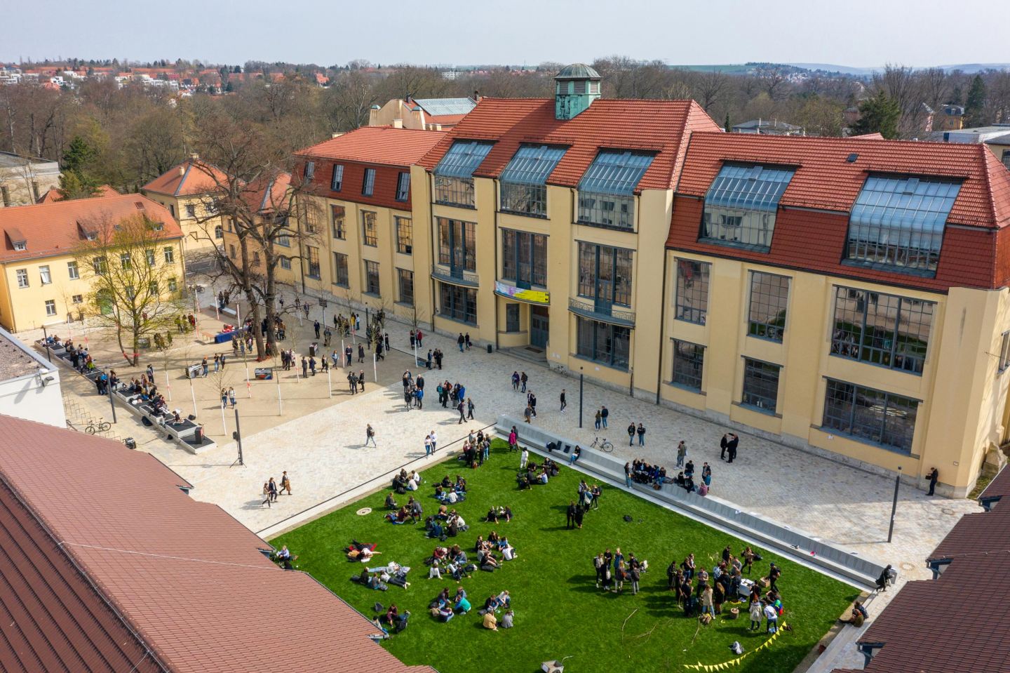 Bauhaus-Universität Weimar: Khơi Nguồn Sáng Tạo, Kiến Tạo Tương Lai