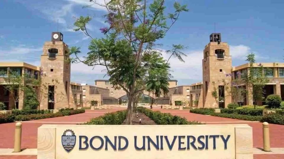 Học Bổng Bond University 2025: Cơ Hội Du Học Úc Cho Những Tài Năng Xuất Sắc – Hỗ Trợ Toàn Diện